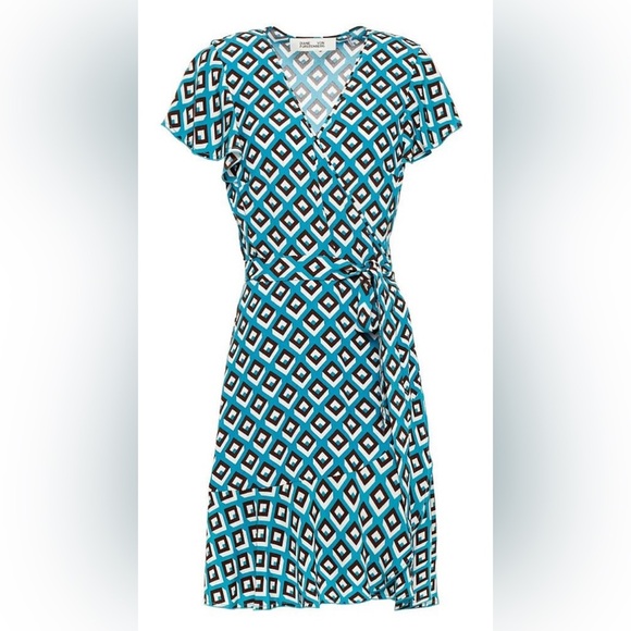 Diane von Furstenberg Avaya Ruffled Crepe Wrap Dress- Size M - Picture 11 of 11